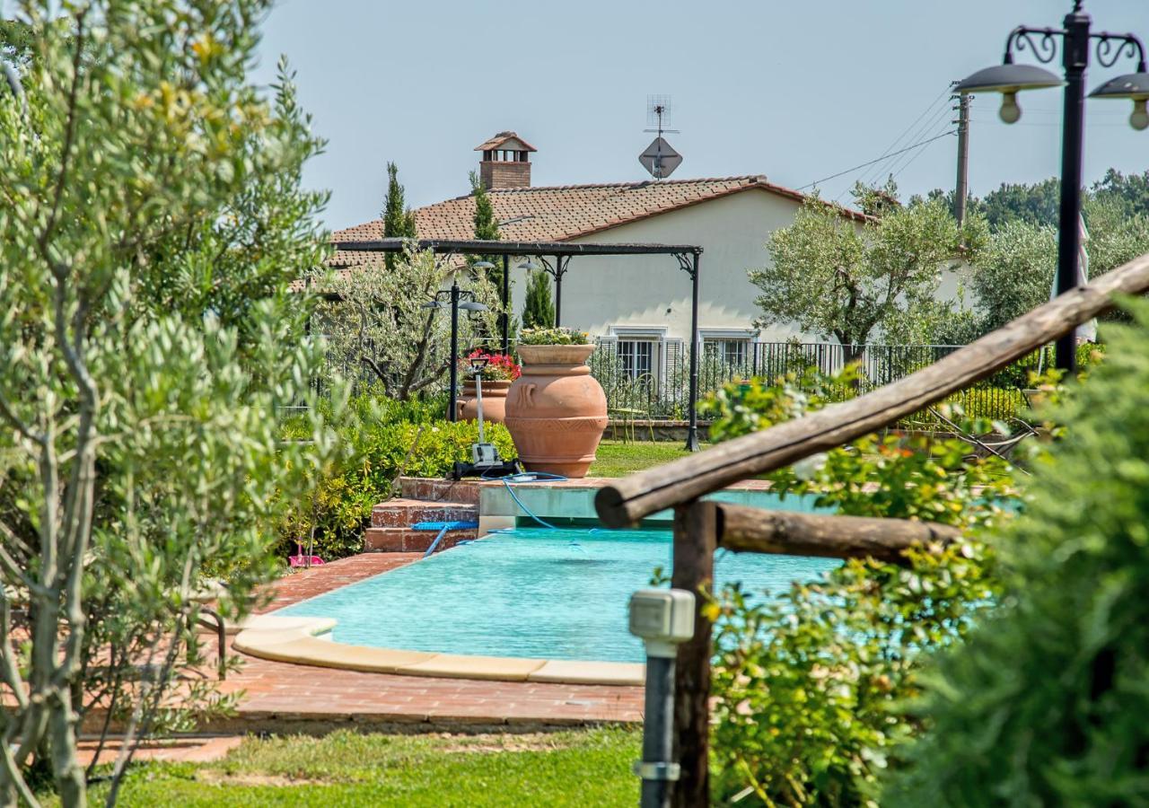 Ferienwohnung Borgo In Chianni Exterior foto